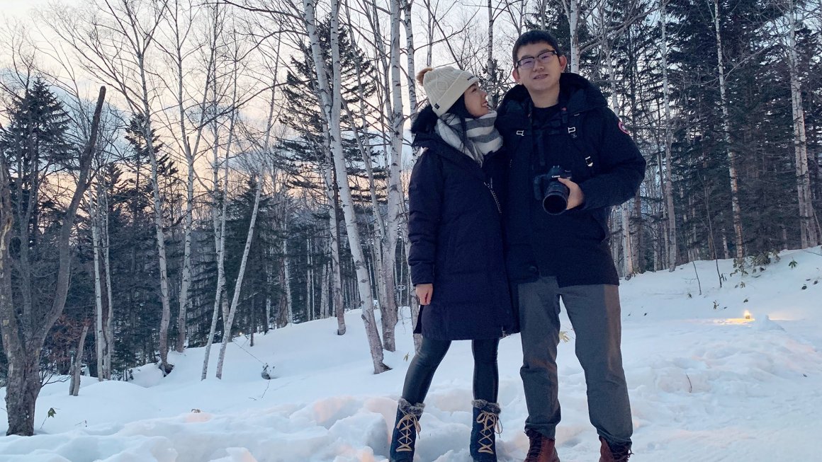 星野度假村雪堆中合照