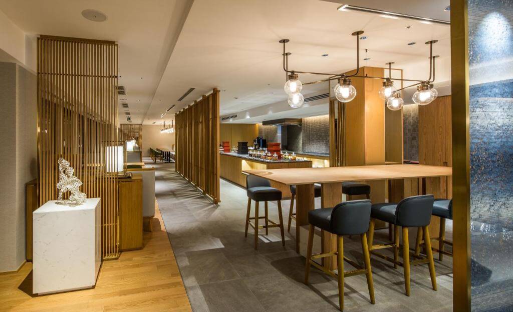 Keio Plaza Hotel Tokyo Premier Grand用餐空間