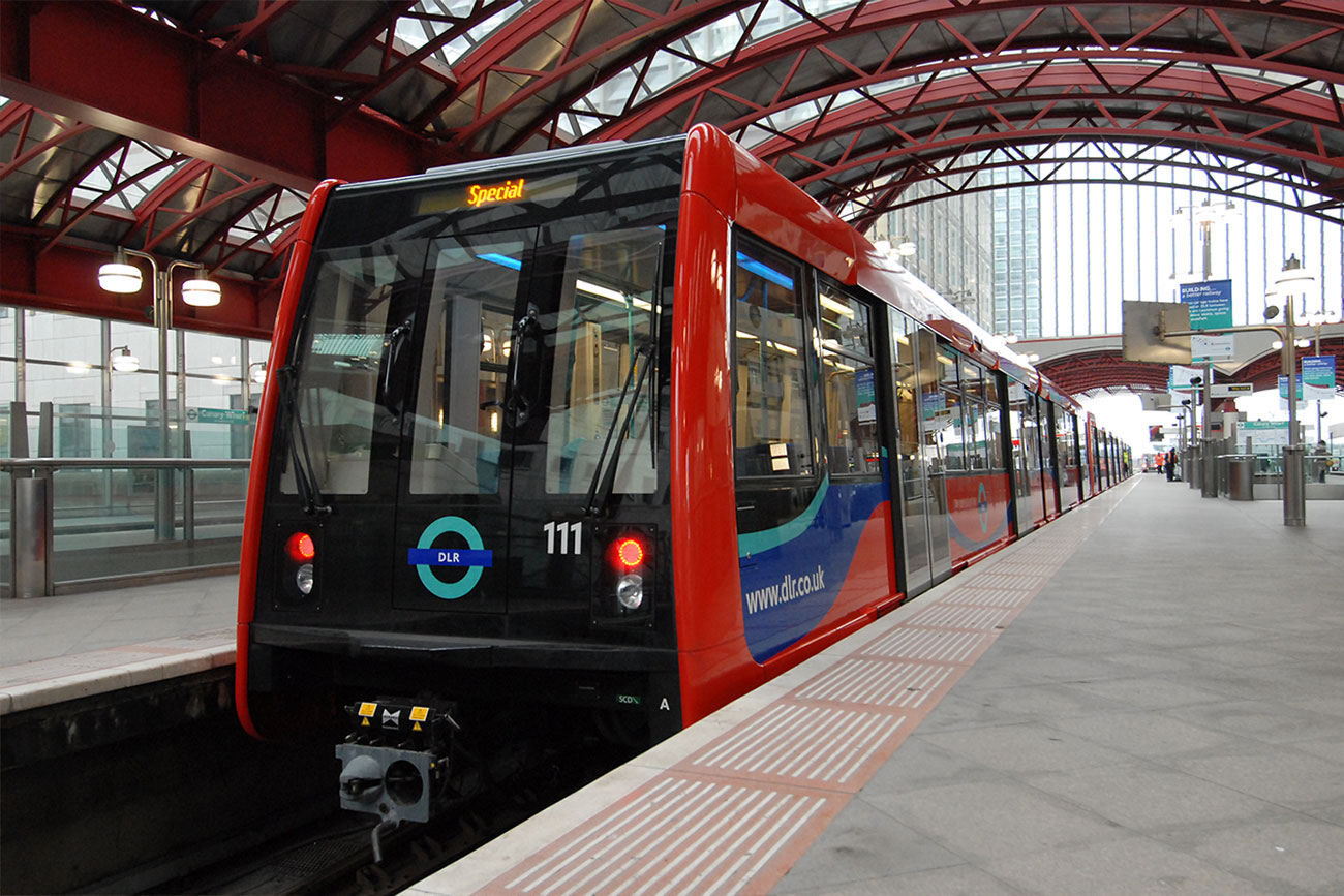 倫敦交通 11種交通工具全攻略：輕軌鐵路 DLR