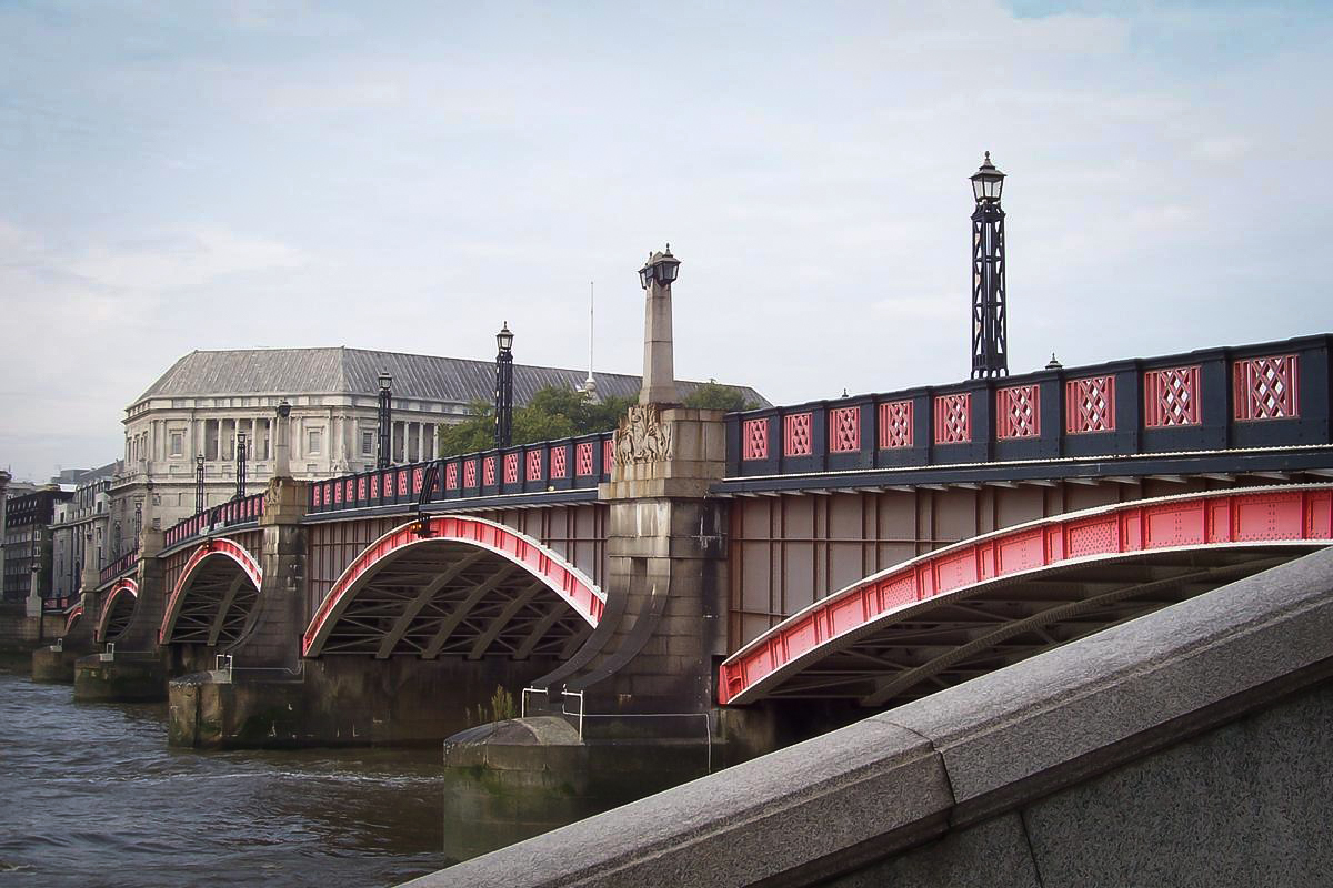 哈利波特在倫敦拍攝的10個知名電影場景：蘭貝斯橋
