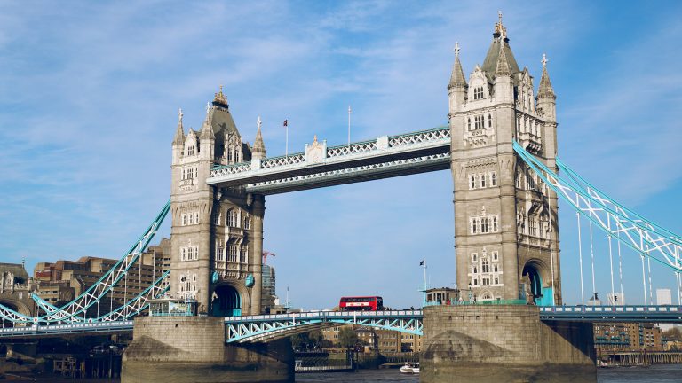 倫敦塔橋Tower Bridge｜門票購買方式、3大參觀塔橋路徑&橋面開啟時間