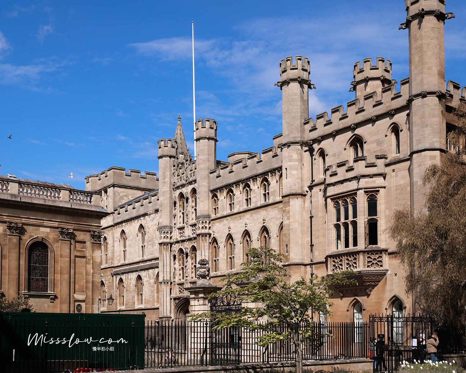 在國王學院旁邊的Clare Colleage，劍橋的建築每棟都感覺有屬於自己的悠久故事