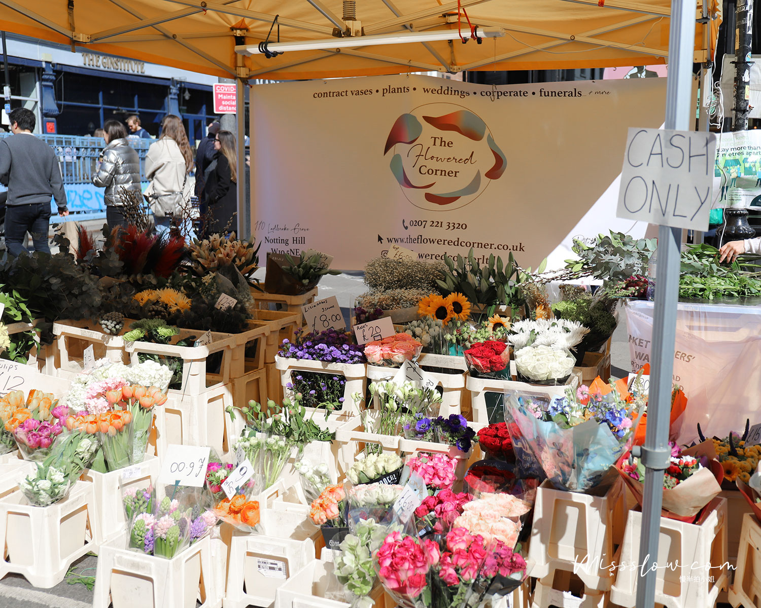 諾丁丘 上的Portobello Market鮮花攤位