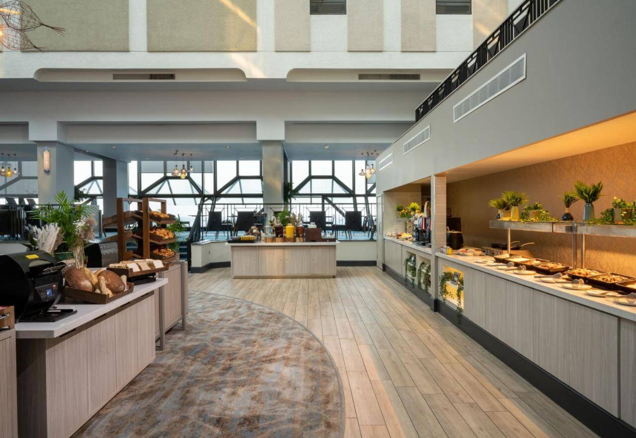 Leonardo Royal Hotel Brighton Waterfront用餐區