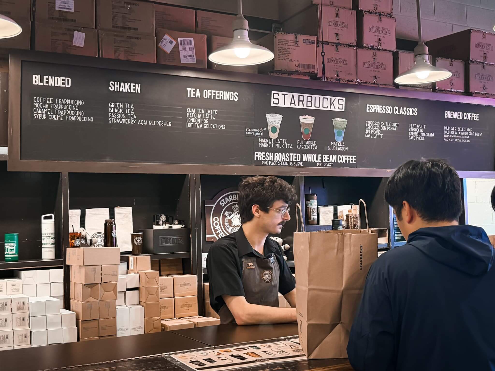 西雅圖創始星巴克結帳點餐櫃檯