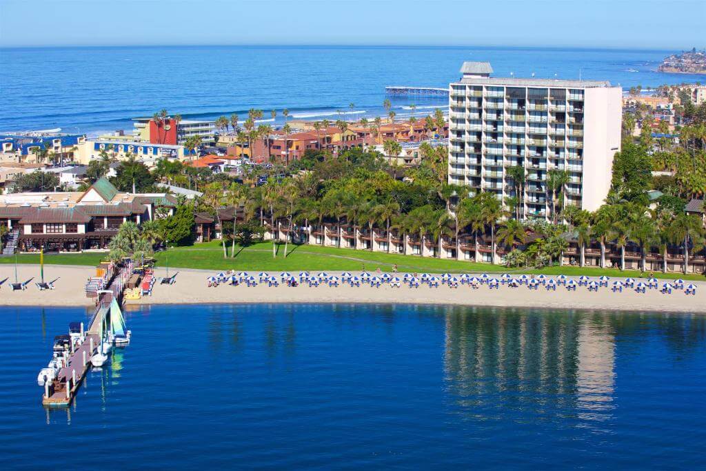 Catamaran Resort Hotel and Spa 外觀