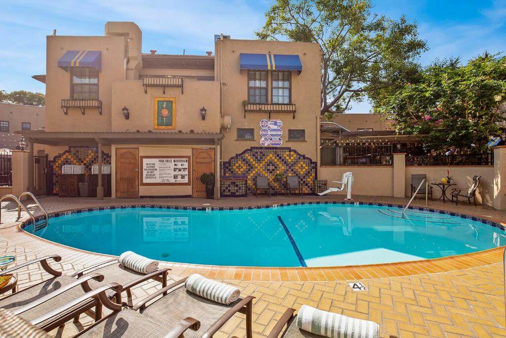 El Cordova Hotel on Coronado Island 池畔區