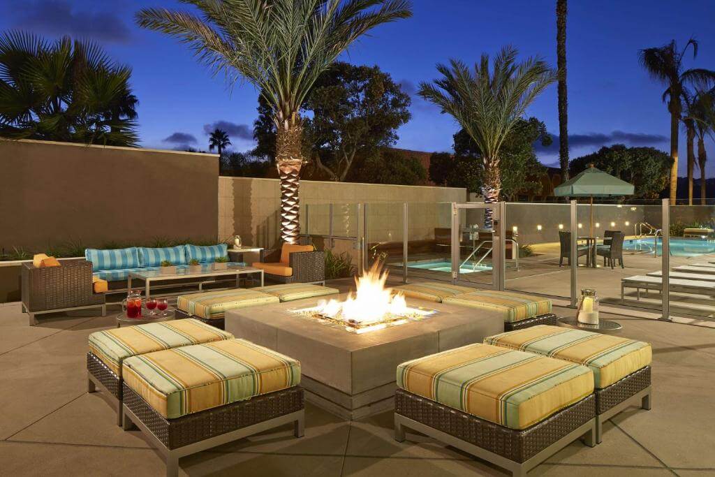 Hampton Inn San Diego Mission Valley 戶外空間