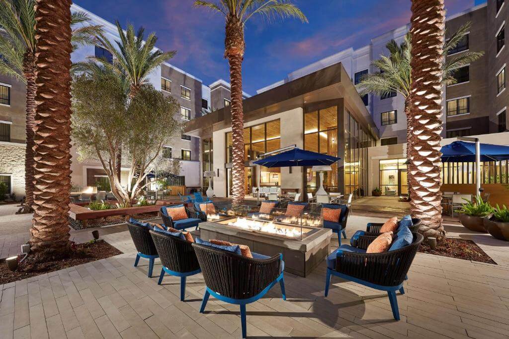 Homewood Suites by Hilton San Diego Hotel Circle 戶外放鬆渡假區