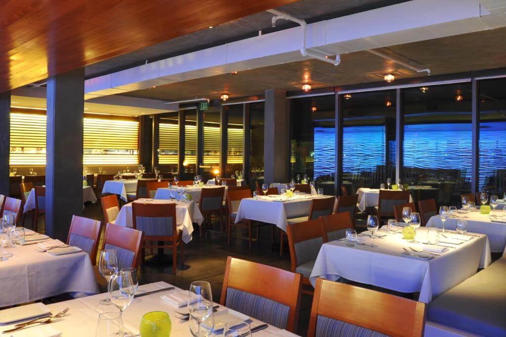 Tower 23 Hotel 舒適的精緻用餐空間