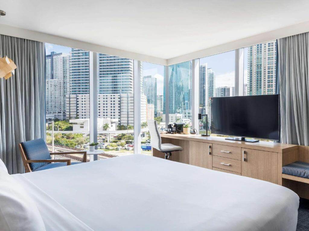 邁阿密阿頓布里克爾酒店(Novotel Miami Brickell)房間內樣子