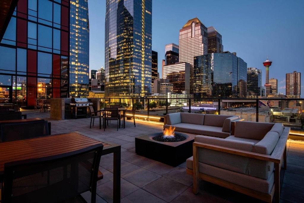 卡加利市中心萬豪原住客棧飯店(Residence Inn by Marriott Calgary Downtown/Beltline District)露天陽台區
