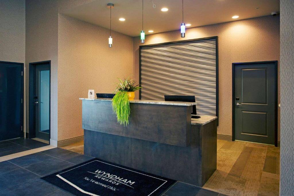 卡加利住宿飯店機場溫德姆卡爾加里機場溫蓋特酒店(Wingate by Wyndham Calgary Airport)