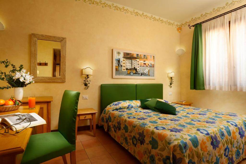 Hotel Santa Maria雙人房內部