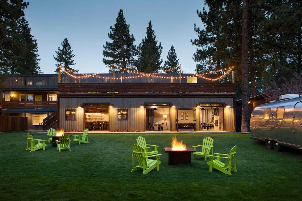 Basecamp Tahoe South 戶外烤火區