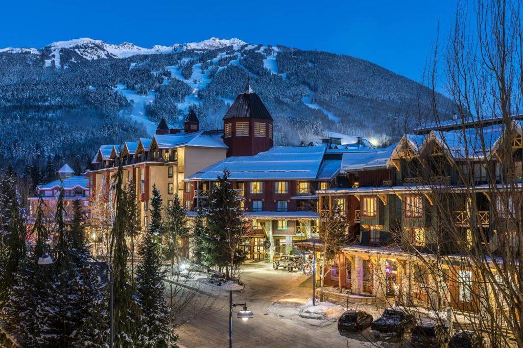 惠斯勒住宿飯店推薦惠斯勒三角洲鄉村套房酒店(Delta Hotels by Marriott Whistler Village Suites)