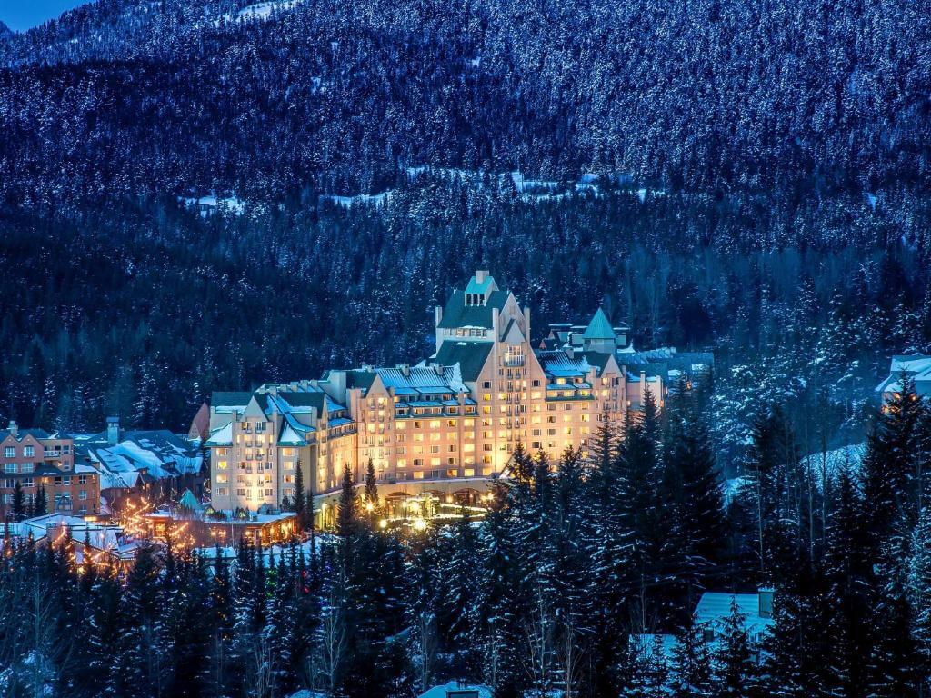 惠斯勒住宿推薦費爾蒙惠斯勒城堡酒店(Fairmont Chateau Whistler)