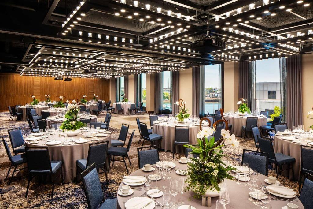 Hampton Inn Boston Seaport District用餐空間