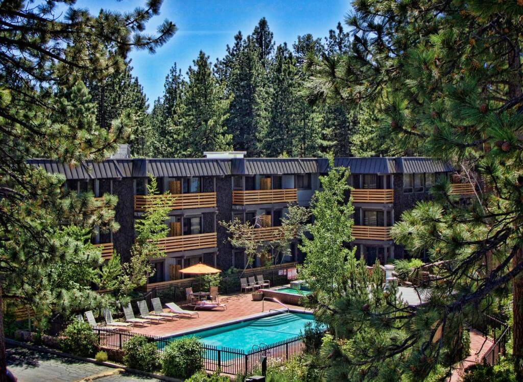 南太浩湖住宿推薦 Hotel Azure Tahoe