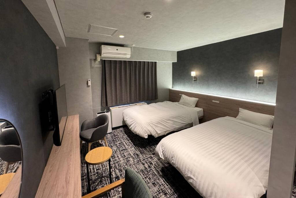 安努普利綠葉溫泉旅館 Niseko Grand Hotel四人房