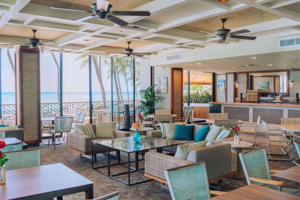 威基基海灘奧特瑞格飯店（Outrigger Waikiki Beach Resort）用餐區