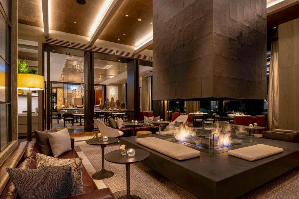二世谷花園柏悅飯店 Park Hyatt Niseko Hanazono公共烤火區