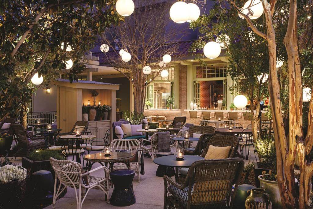 拉斯維加斯美高梅公園飯店 Park MGM Las Vegas戶外公園用餐區