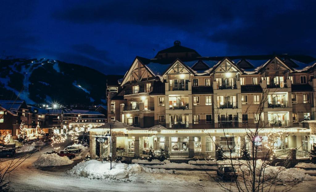 惠斯勒住宿推薦薩米特精品旅館 Summit Lodge Boutique Hotel by Paradox