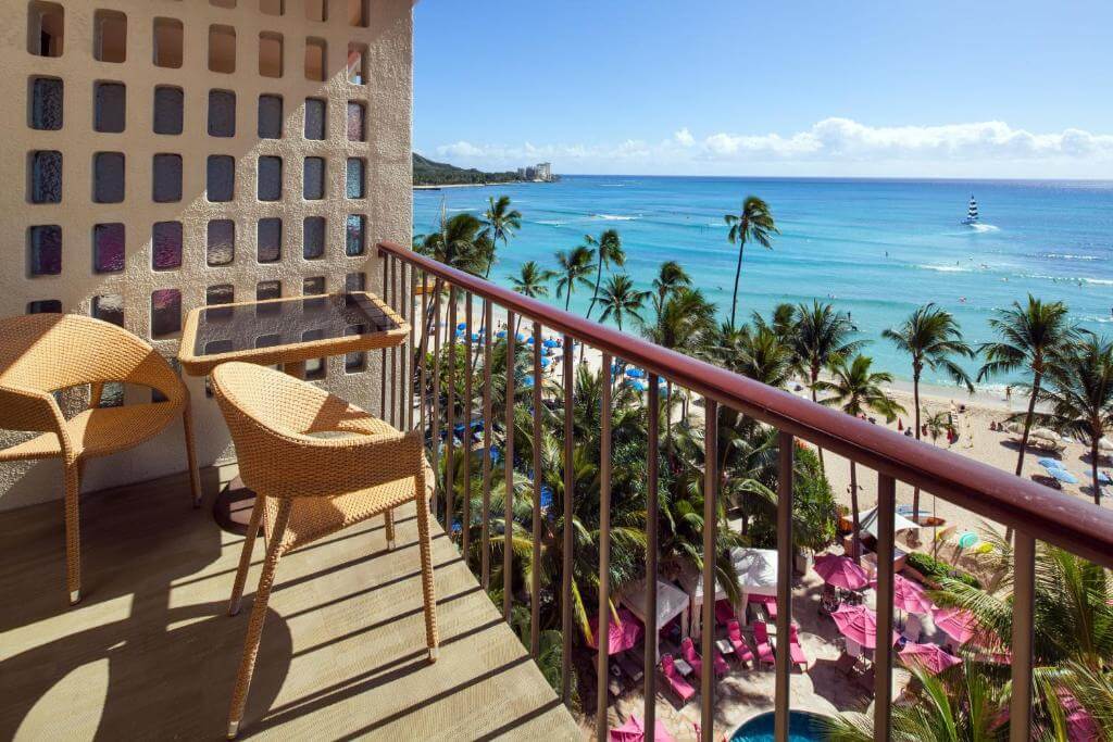 皇家夏威夷威基基度假酒店（The Royal Hawaiian, a Luxury Collection Resort）景觀陽台區