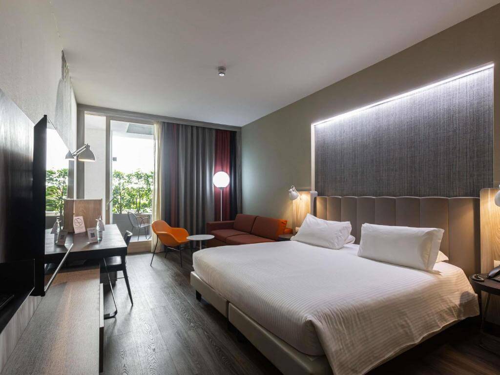 Mercure Firenze Centro雙人房寬敞空間