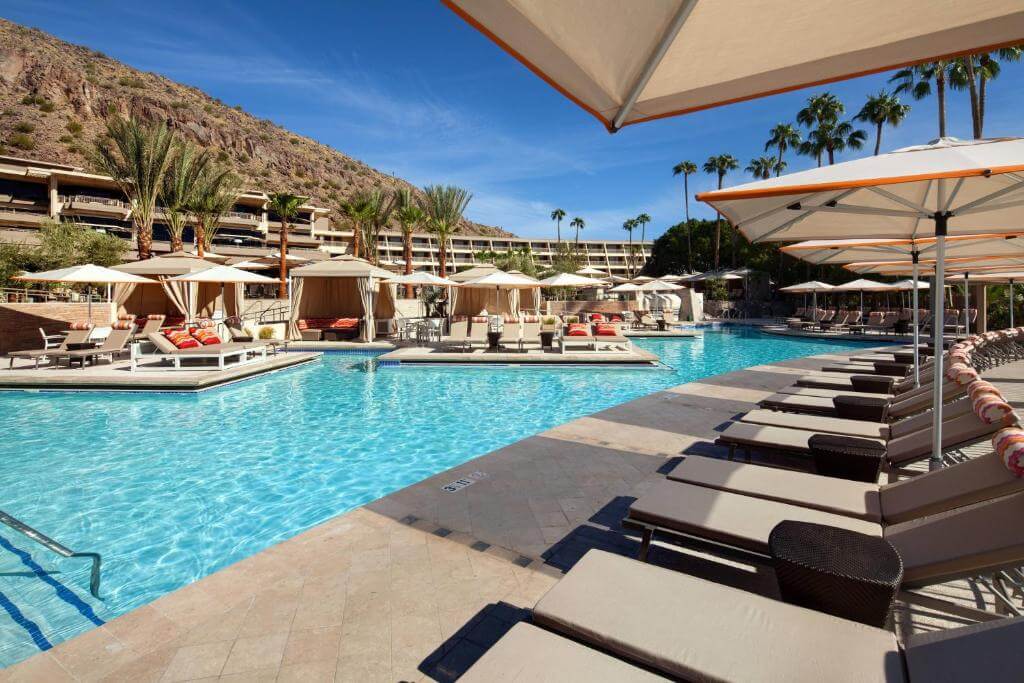 The Phoenician, a Luxury Collection Resort泳池畔