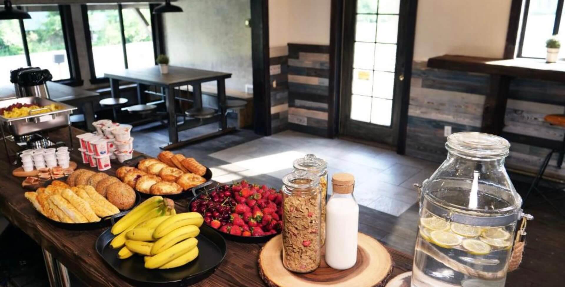 Paradise Village Hotel補給品早餐