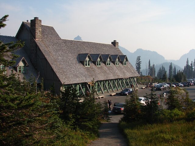 雷尼爾Paradise Inn