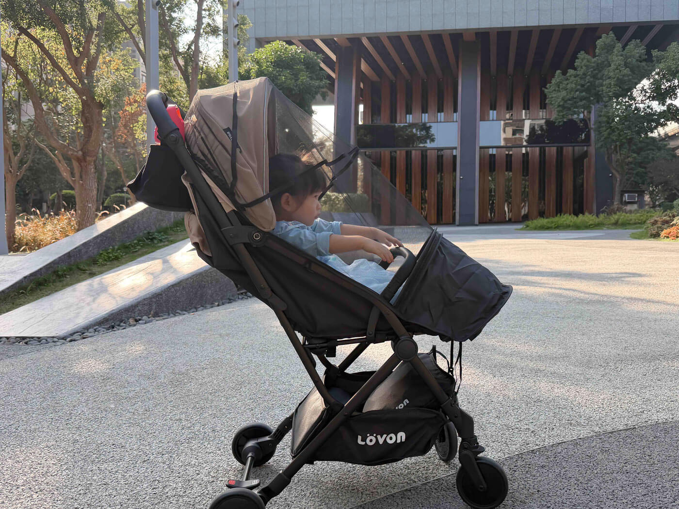 Lovon嬰兒推車的透氣蚊帳